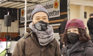 Yu uns Furutani auf der Anti-Atom-Demo